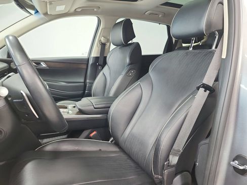 Used 2023 Genesis GV80 2.5T w/ Prestige Package AWD/4WD image 9