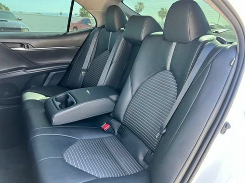 Used 2023 Toyota Camry SE FWD image 17