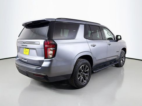 Used 2022 Chevrolet Tahoe Z71 w/ Luxury Package AWD/4WD image 6