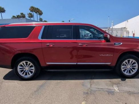 Certified 2024 GMC Yukon XL SLT RWD image 9