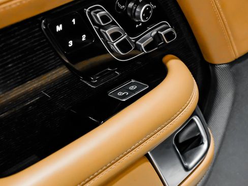 Used 2019 Land Rover Range Rover Long Wheelbase Autobiography AWD/4WD image 52