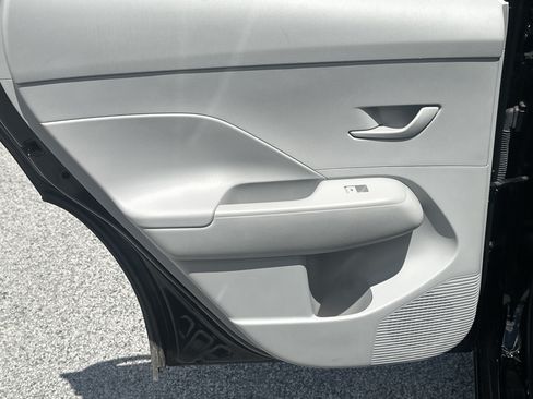 Used 2025 Hyundai Kona SEL FWD image 18