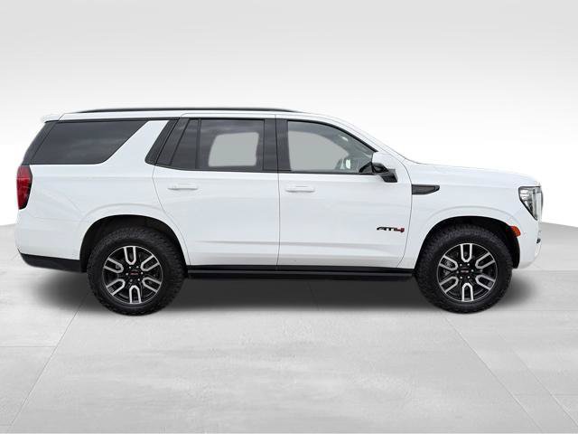 Used 2023 GMC Yukon AT4 w/ AT4 Premium Package AWD/4WD image 11