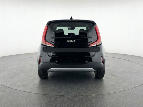 Used 2025 Kia Soul LX w/ LX Technology Package image 7