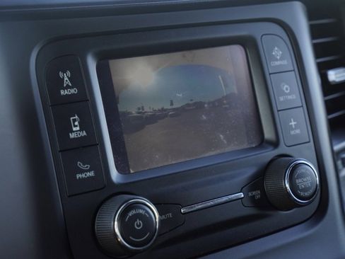 Used 2022 RAM 4500 Tradesman w/ Chrome Appearance Group image 12