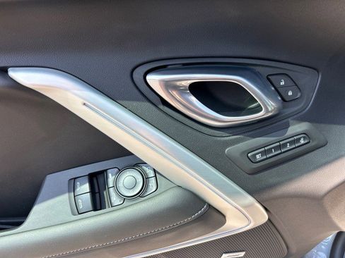 Used 2022 Chevrolet Camaro SS image 15