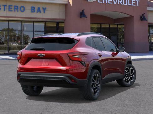 New 2026 Chevrolet Trax RS w/ Driver Confidence Package FWD image 4