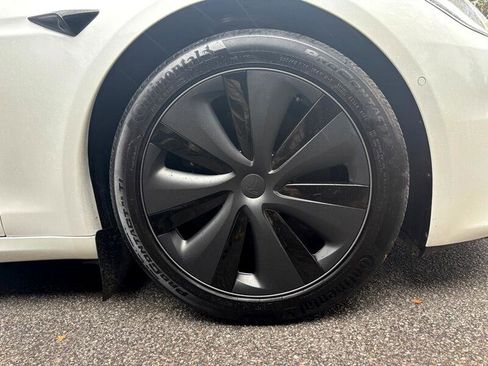 Used 2022 Tesla Model S AWD image 15