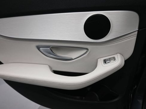 Used 2016 Mercedes-Benz C 300 4MATIC Sedan image 30
