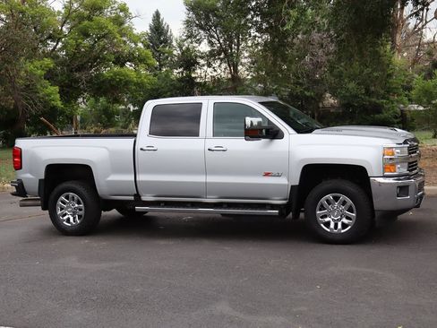 Used 2019 Chevrolet Silverado 2500 LTZ w/ Duramax Plus Package AWD/4WD image 2