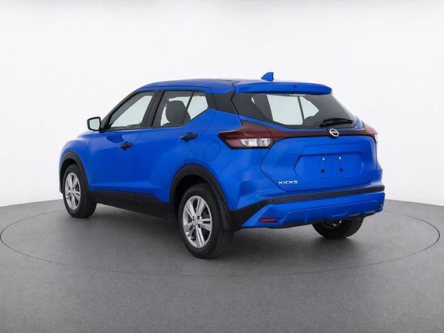 Used 2024 Nissan Kicks S FWD image 7