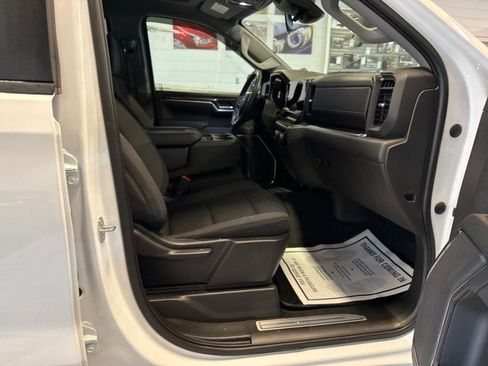 Used 2023 Chevrolet Silverado 1500 LT image 29