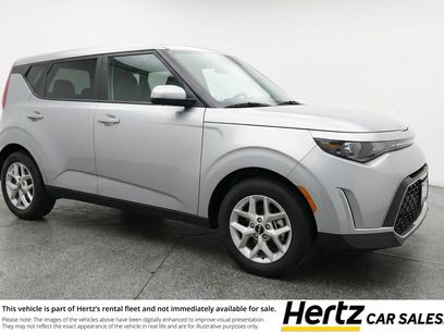 Used 2025 Kia Soul LX w/ LX Technology Package