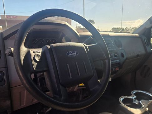 Used 2009 Ford F350 Lariat image 11