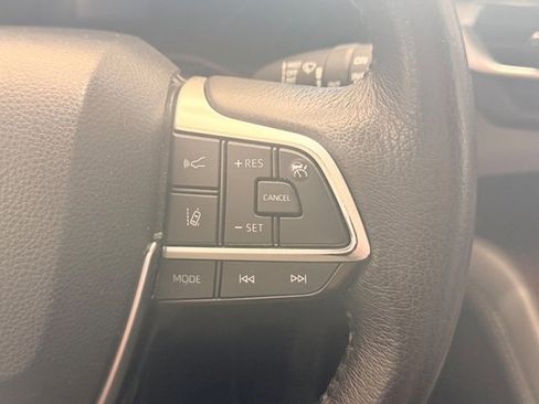 Used 2021 Toyota Sienna XLE image 15