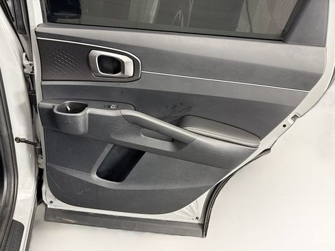 Used 2024 Kia Sorento S w/ Panoramic Sunroof Package image 27