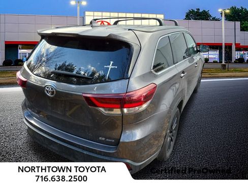 Used 2019 Toyota Highlander XLE image 6