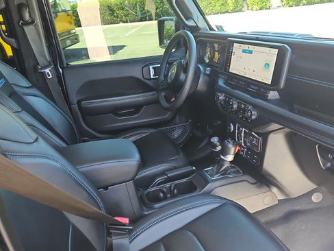 Used 2024 Jeep Wrangler Unlimited Rubicon 4xe w/ Technology Group image 13