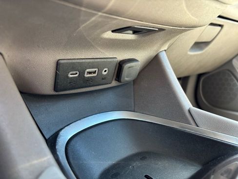 Used 2020 Chevrolet Malibu LT FWD image 24