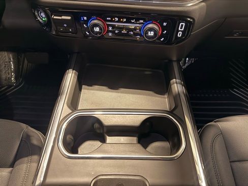 Used 2025 Chevrolet Silverado 2500 LTZ w/ Trail Boss Package image 28