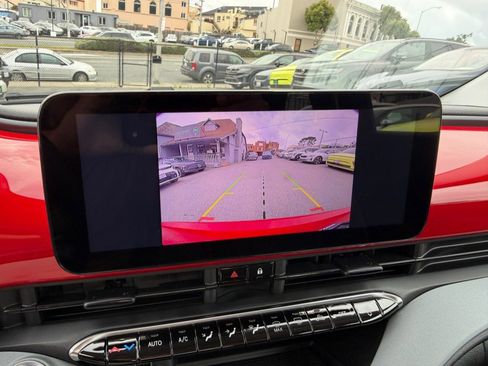 Used 2024 FIAT 500 e (RED) FWD image 24