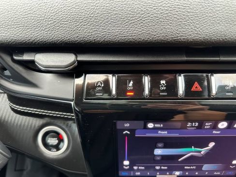 Used 2024 Jeep Grand Cherokee L Laredo image 20