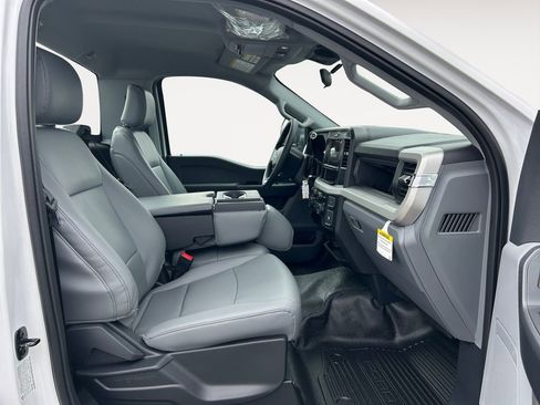 New 2026 Ford F550 4x4 Regular Cab Super Duty image 8