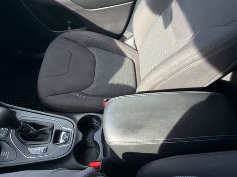 Used 2020 Jeep Cherokee Latitude w/ Cold Weather Group image 30