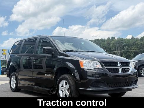 Used 2013 Dodge Grand Caravan SXT FWD image 6