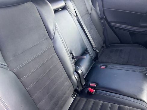 Used 2024 Mitsubishi Outlander SE image 29