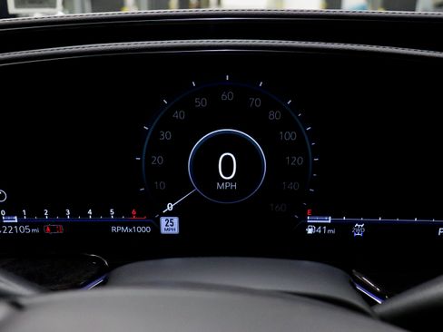 Used 2022 Cadillac Escalade ESV Premium Luxury image 37