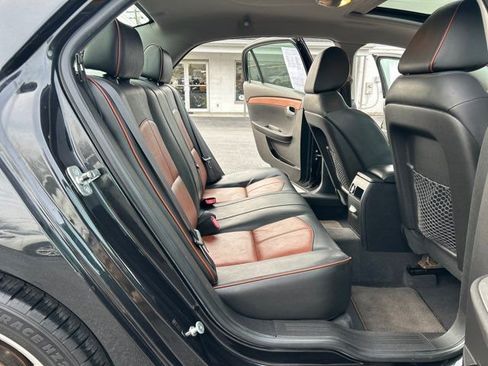 Used 2010 Chevrolet Malibu LTZ image 25