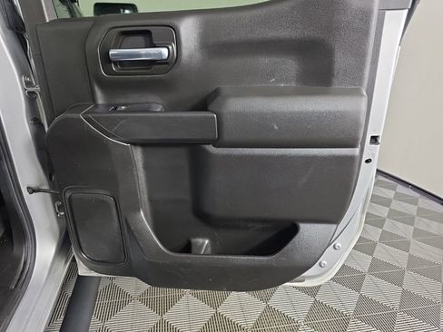 Used 2020 Chevrolet Silverado 1500 LT image 31