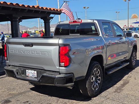 Used 2024 Chevrolet Colorado Z71 w/ Z71 Convenience Package 2 image 4