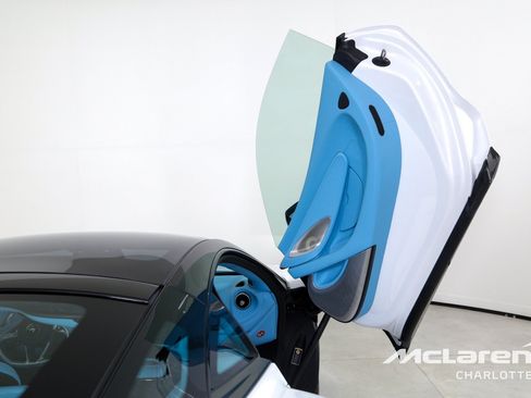 Used 2025 McLaren GTS RWD image 19