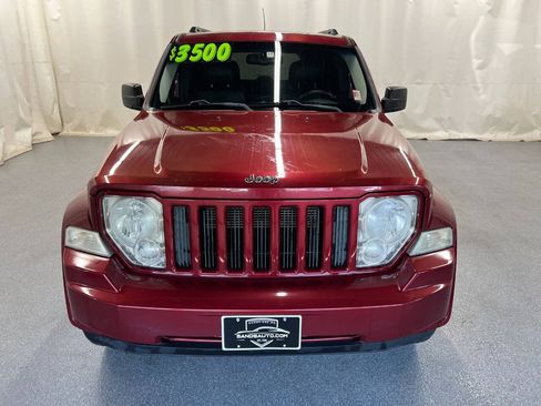 Used 2012 Jeep Liberty Sport RWD image 2