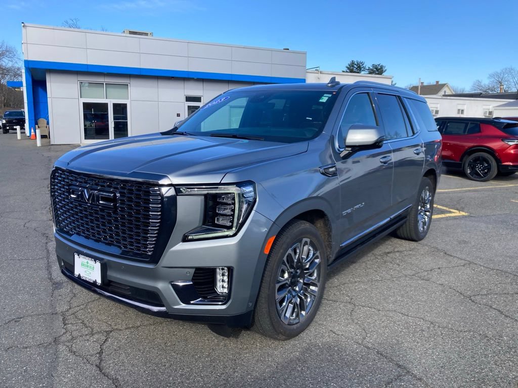 Used 2023 GMC Yukon Denali Ultimate AWD/4WD image 25