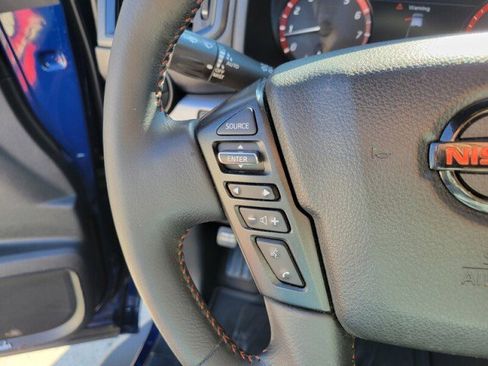 Used 2021 Nissan Titan PRO-4X w/ Pro-4x Convenience Package image 18