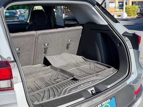 Used 2023 Chevrolet TrailBlazer LT w/ Convenience Package image 12