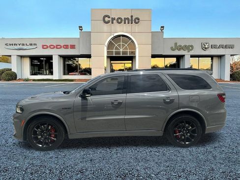 Used 2023 Dodge Durango R/T w/ Tow 'N Go Package AWD/4WD image 6