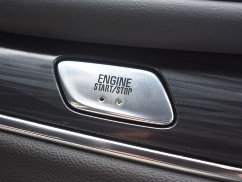 Used 2024 Buick Enclave Essence w/ Sport Touring Edition image 29