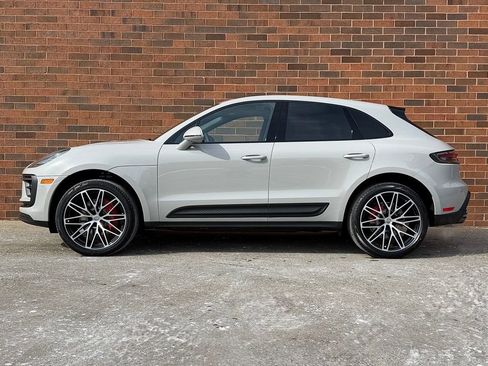 New 2026 Porsche Macan S image 2