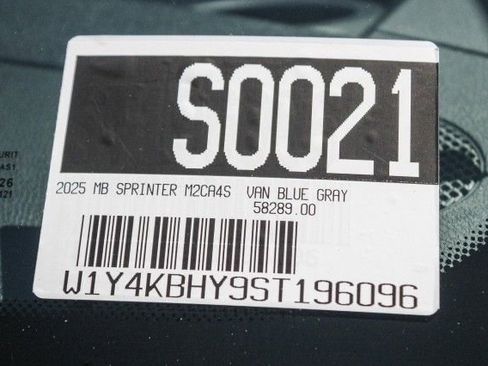 New 2025 Mercedes-Benz Sprinter 2500 image 28