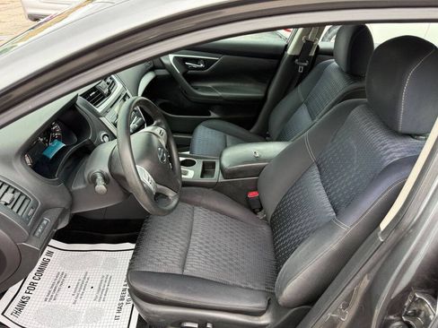 Used 2016 Nissan Altima 2.5 S w/ Power Driver Seat Package FWD image 11