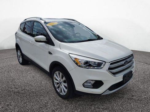 Used 2017 Ford Escape Titanium w/ Equipment Group 301A AWD/4WD image 9