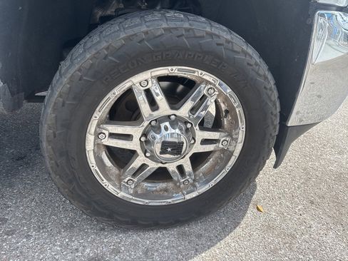 Used 2018 Chevrolet Silverado 2500 W/T w/ WT Convenience Package image 9