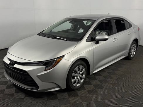 New 2026 Toyota Corolla LE FWD image 3