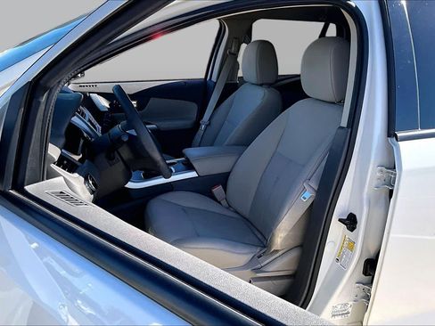 Used 2013 Ford Edge SE FWD image 6