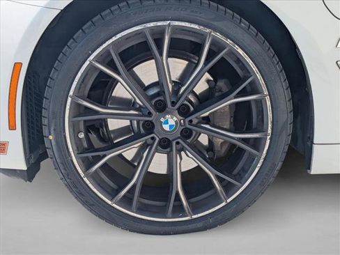 Used 2018 BMW 530e 530e iPerformance image 10