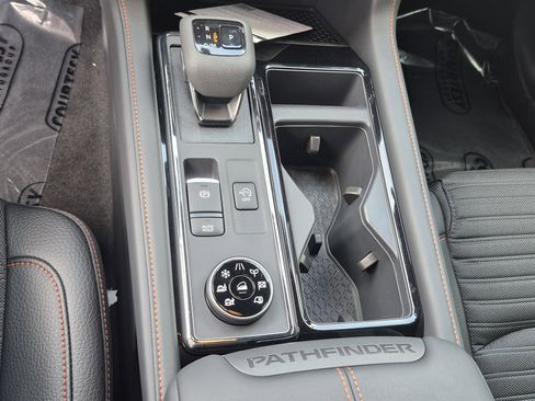 New 2026 Nissan Pathfinder Rock Creek AWD/4WD image 34